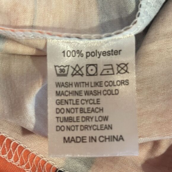 Cute Whimsical Sophisticated Cats In A Lounge Size 2XL - Picture 6 of 6